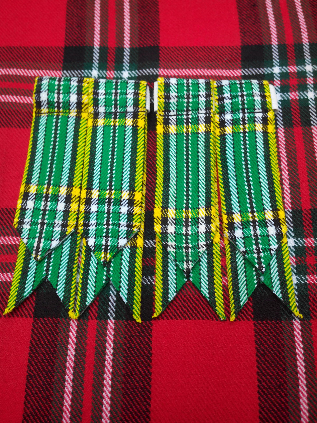 TC SCOTTISH KILT HOSE FLASHES REPUBLIC OF IRELAND TARTAN/ KILT FLASHES HOSE