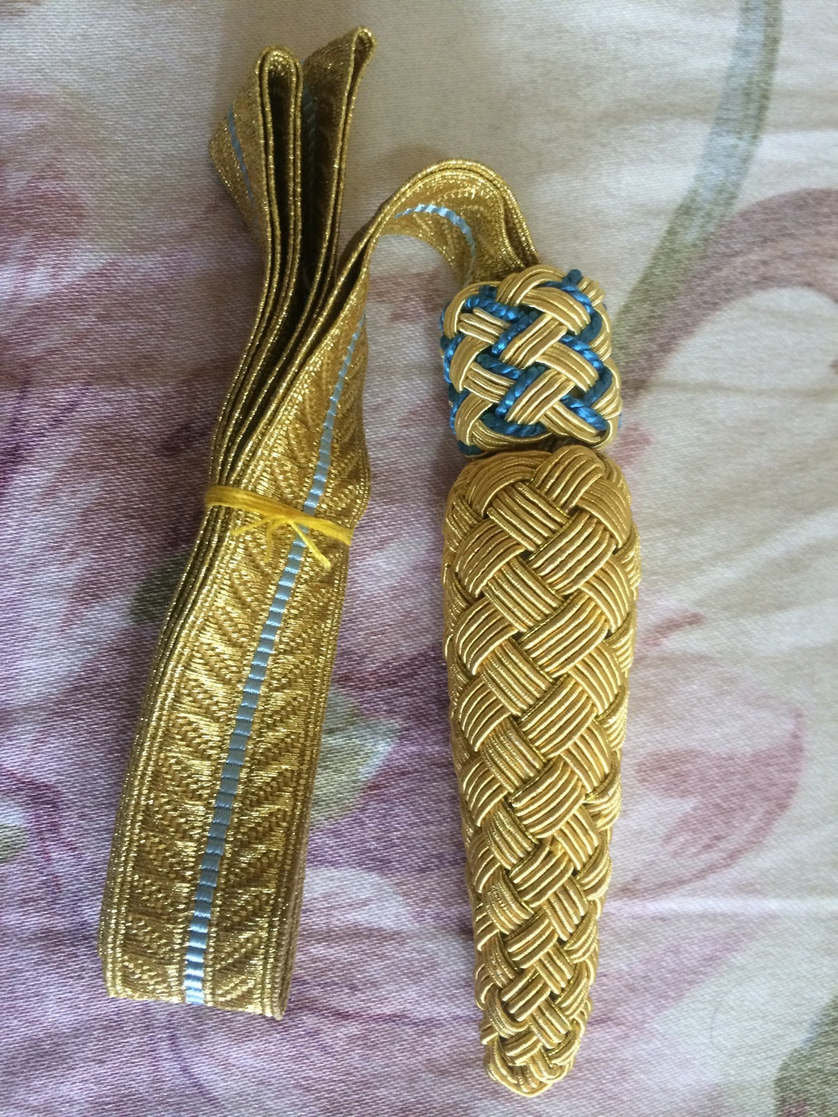 RAF Officers Gold Sword Knot, Army, Royal/sword knot
