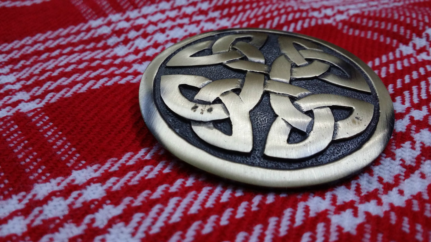 TC New Kilt Fly Plaid Brooch Celtic Design/CELTIC kilt fly plaid brooch Antique