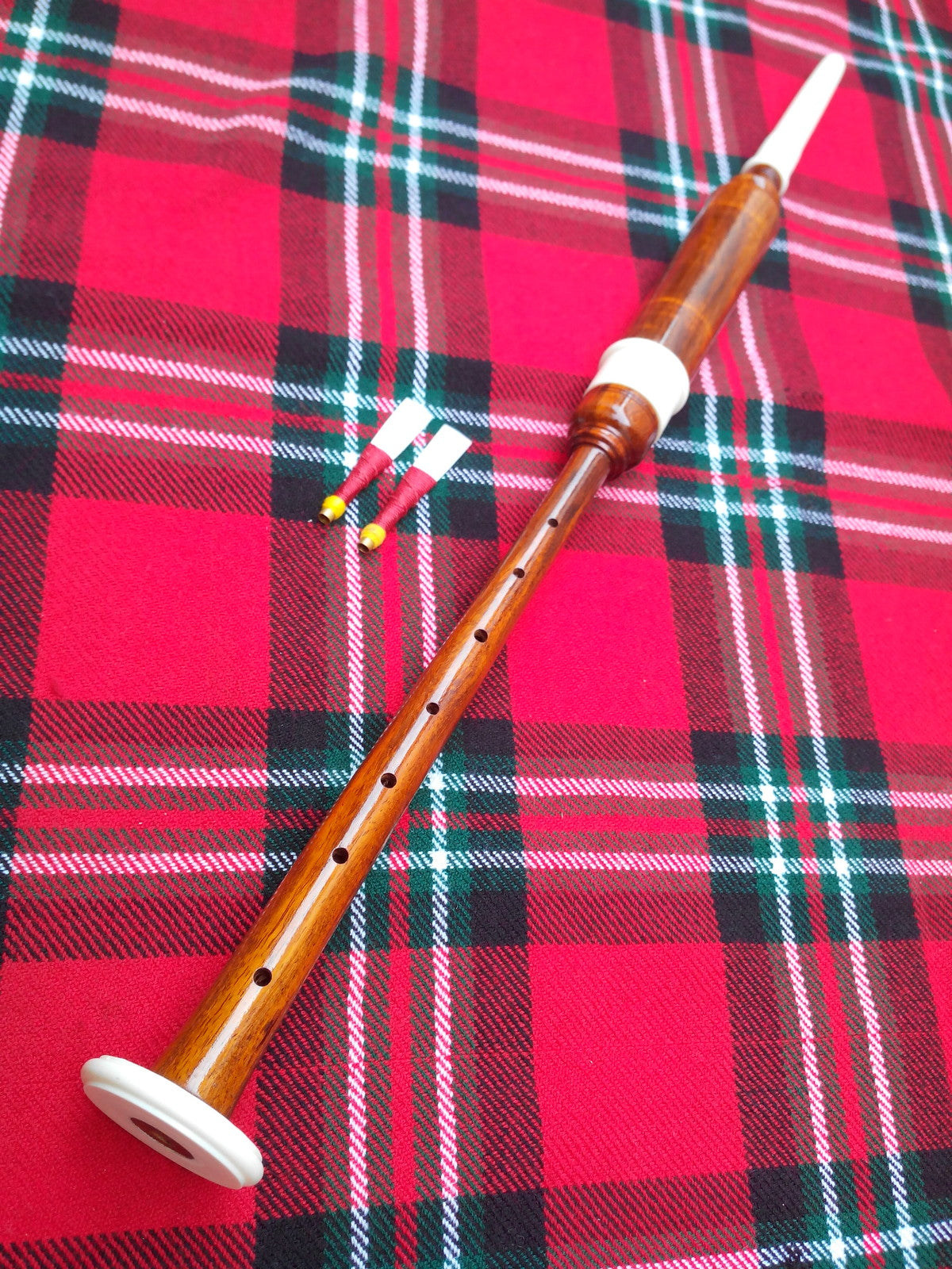 SCOTTISH BAGPIPE PRACTICE CHANTER ROSEWOOD NATURAL IMMATION IVORY AMOUNT +2 REED