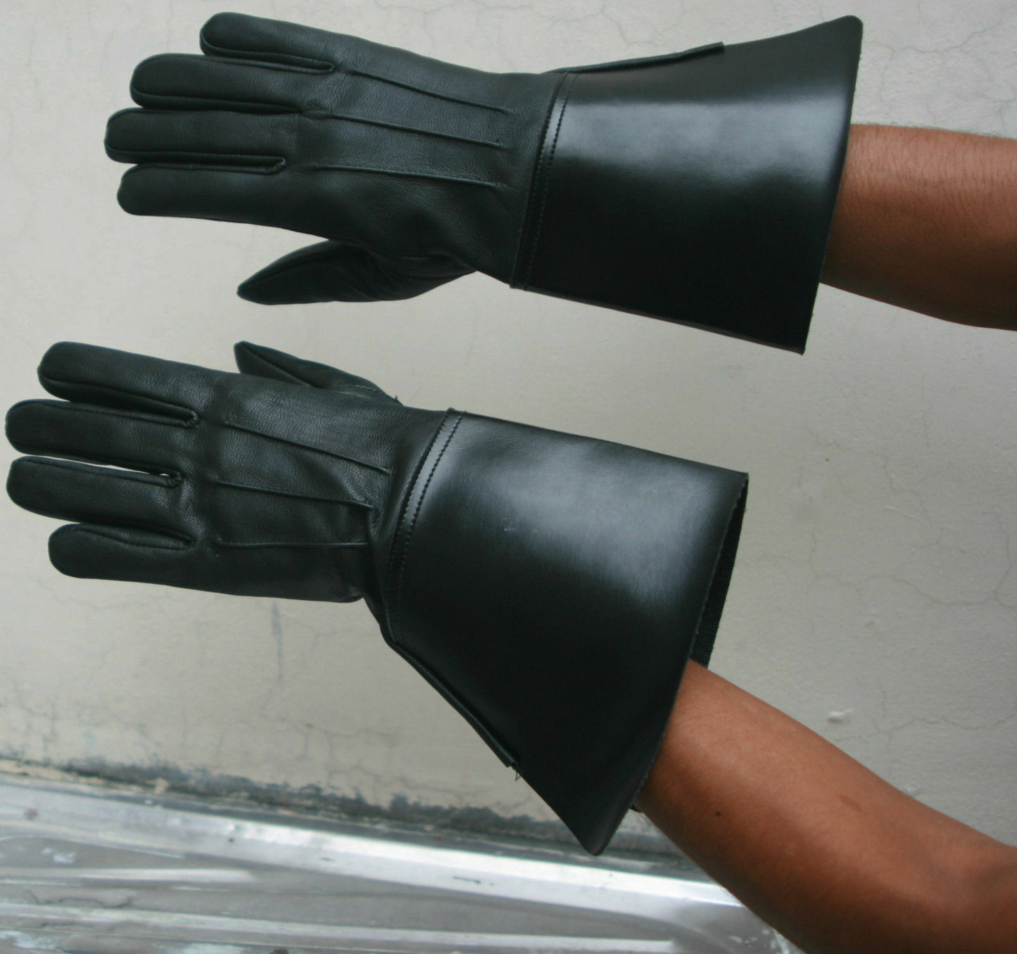 Piper Drummer Leather Gauntlets/Gloves Black Soft leather Knight Templar