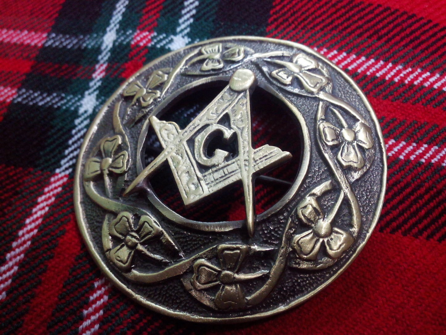 TC Men’s Kilt Fly Plaid Brooches Masonic Antique Finish/plaid brooches masonic