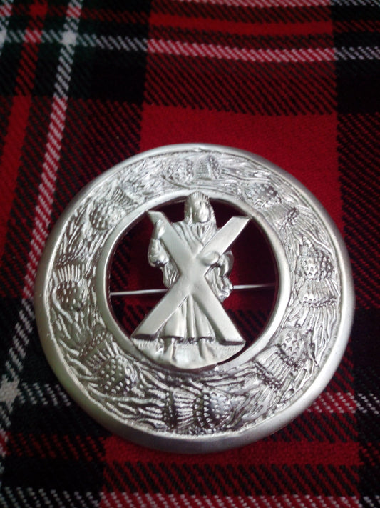 TC Men’s Kilt Fly Plaid Brooch St Andrews Mount Silver Plated/fly plaid brooch