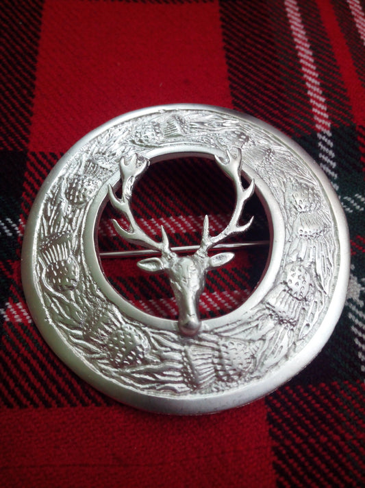 TC Men’s Kilt Fly Plaid Brooch Stag Head Silver Plated/Kilt Brooches