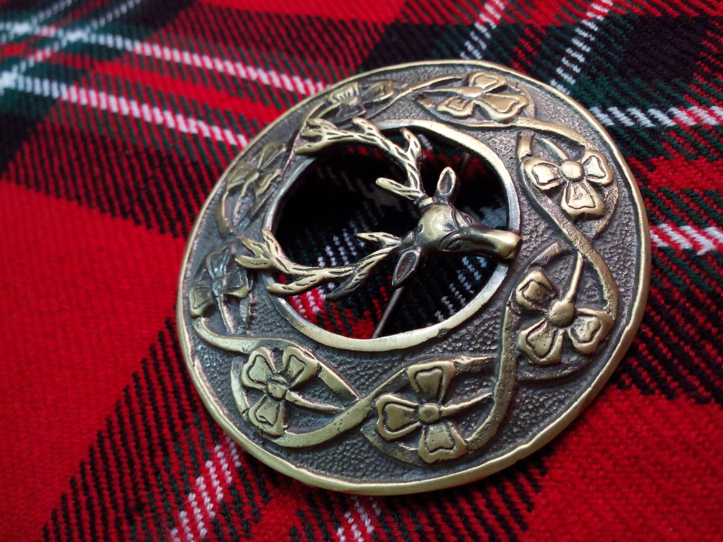 TC Stag Head Fly Plaid Brooch Antique Finish/Kilt Stag Deer Head