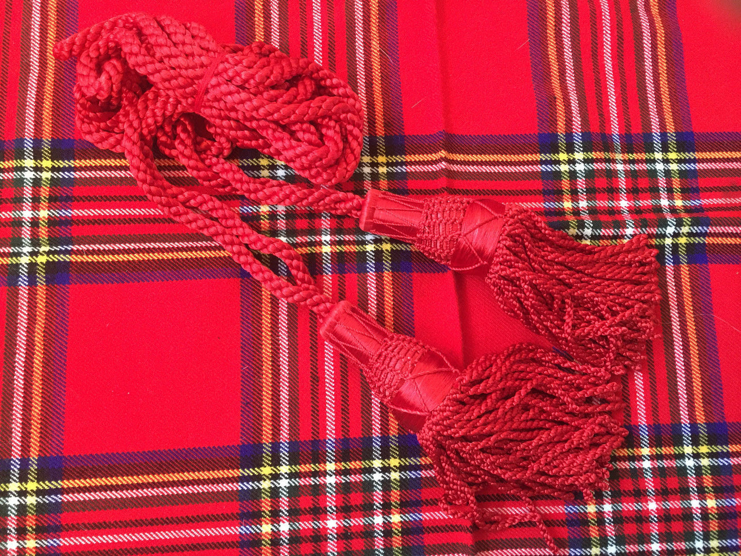HIGHLAND GREAT SCOTTISH SILK BAGPIPE CORD DIFFERENT COLOR/BAGPIPE DRONE