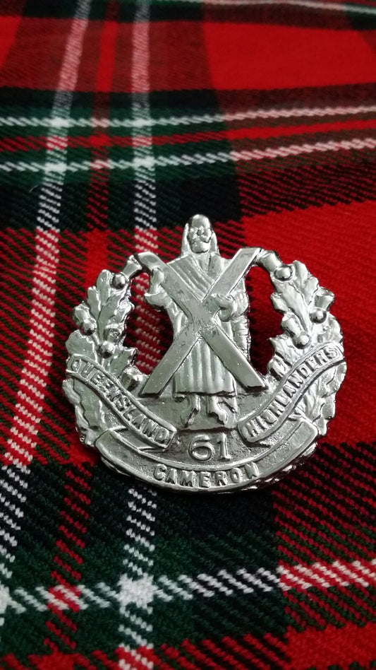 TC New Queensland Cameron 61th Highlanders/British Army Cap Badge Cameron Chrome