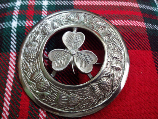 Scottish kilt Fly Plaid Brooch Irish Shamrock Chrome Finish/Irish Shamrock kilt
