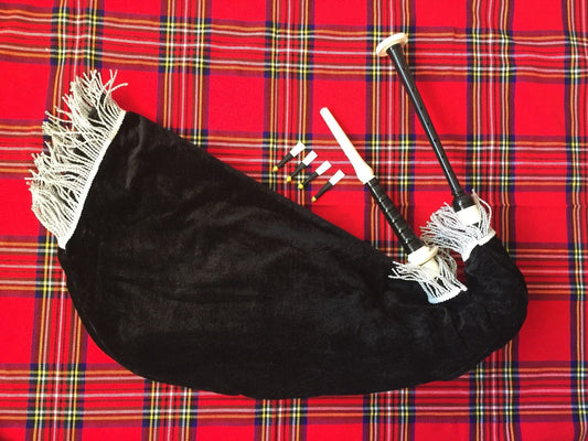 Brand New Scottish Goose Bagpipe Black Color with black Velvet Bag