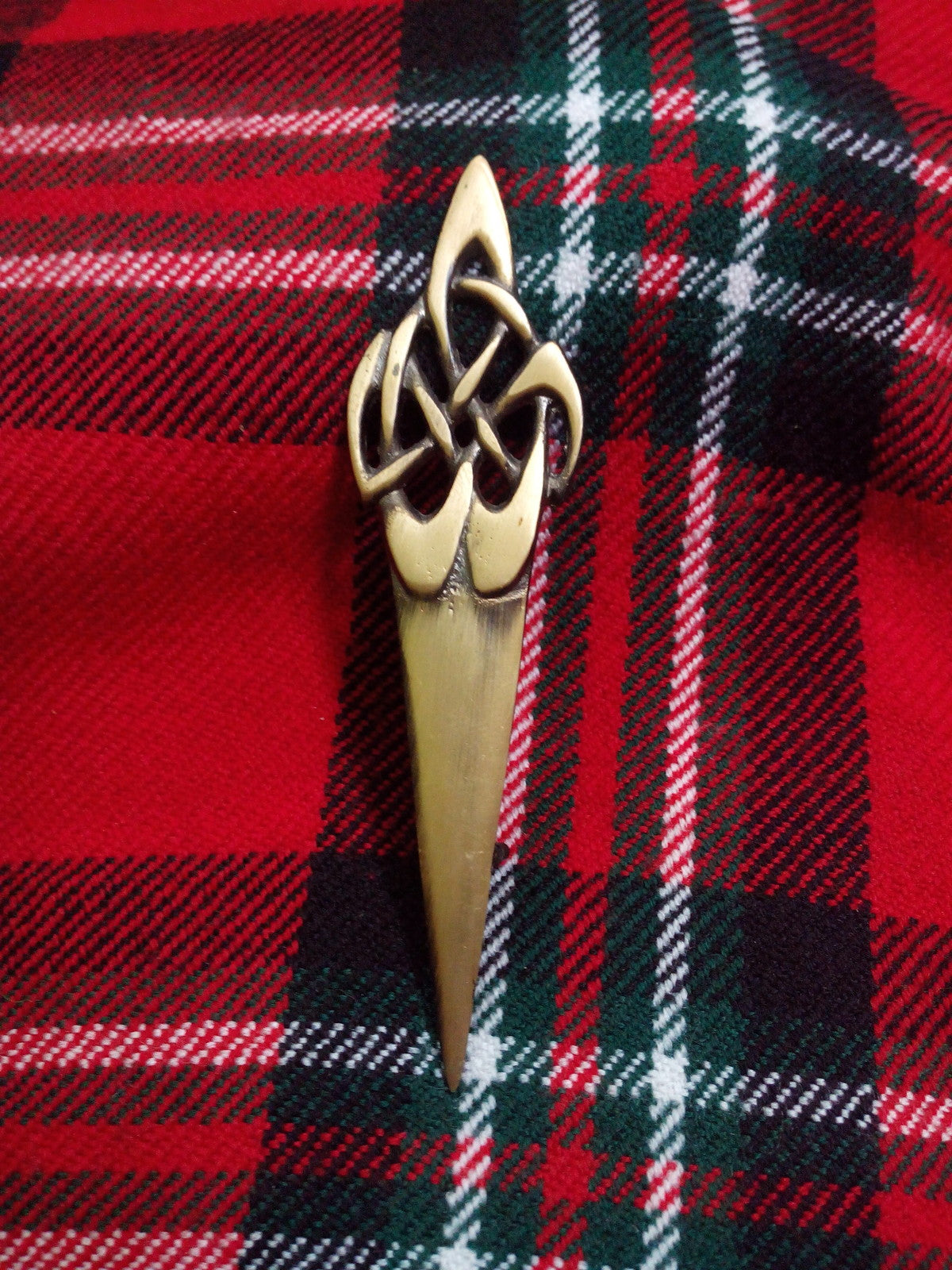 TC Celtic Swirl Kilt Pin Antique Finish 4"/Highland kilt pin CELTIC swirl Design