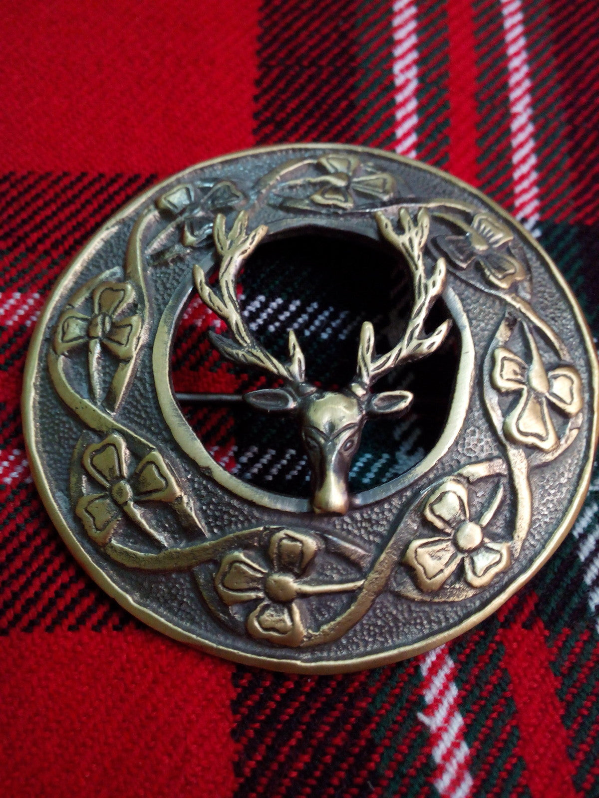 TC Stag Head Fly Plaid Brooch Antique Finish/Kilt Stag Deer Head