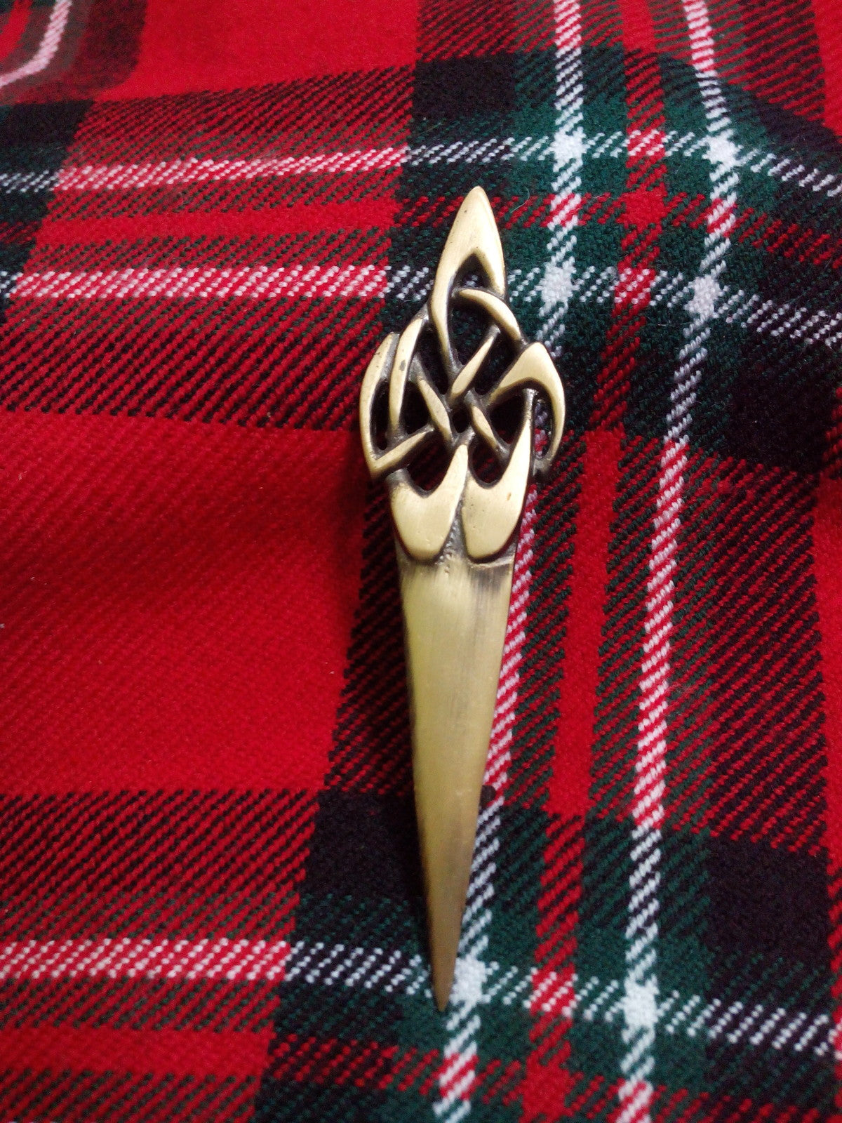 TC Celtic Swirl Kilt Pin Antique Finish 4"/Highland kilt pin CELTIC swirl Design