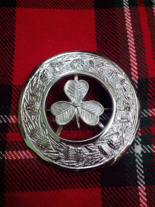 Kilt Fly Plaid Brooch Irish Shamrock Crest Scottish Thistles Border/plaid brooch