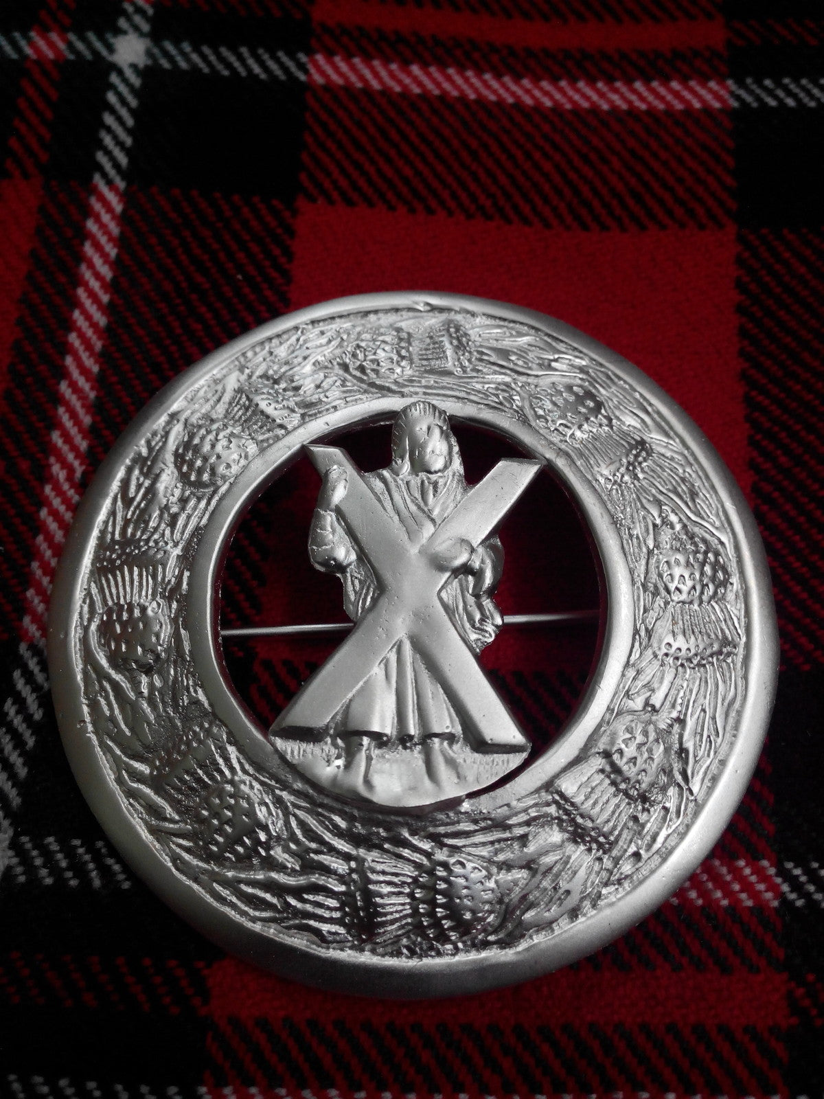 TC Men’s Kilt Fly Plaid Brooch St Andrews Mount Silver Plated/fly plaid brooch