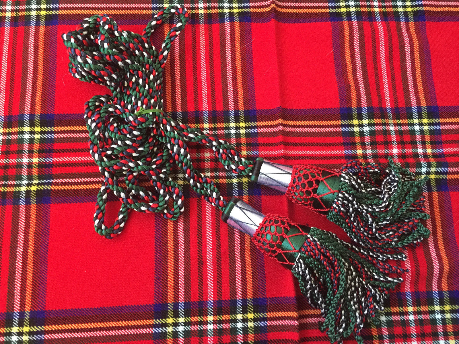 HIGHLAND GREAT SCOTTISH SILK BAGPIPE CORD DIFFERENT COLOR/BAGPIPE DRONE