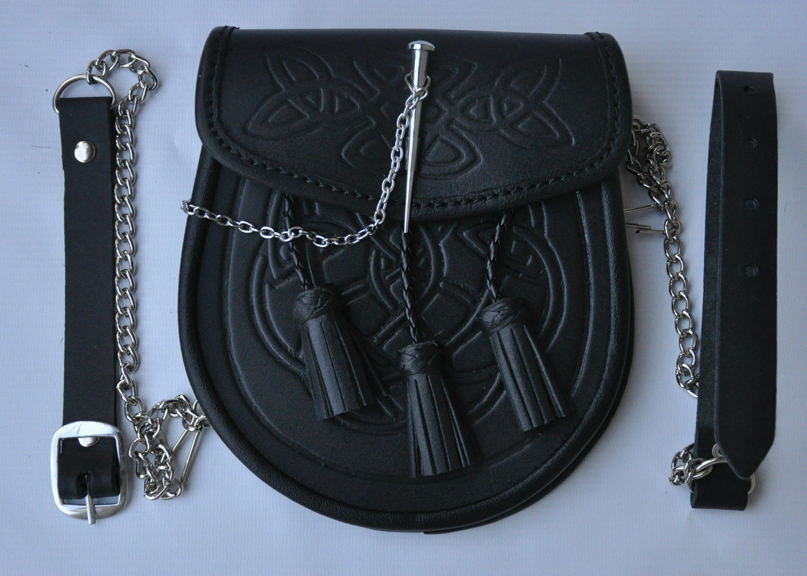 CELTIC EMBOSSED BLACK LEATHER LATCH PIN KILT SPORRAN With Belt and Chain