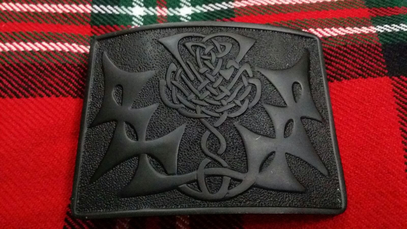TC Men’s Highland Kilt Belt Buckle Celtic Knot Thistle Jet Black Finish/Buckles