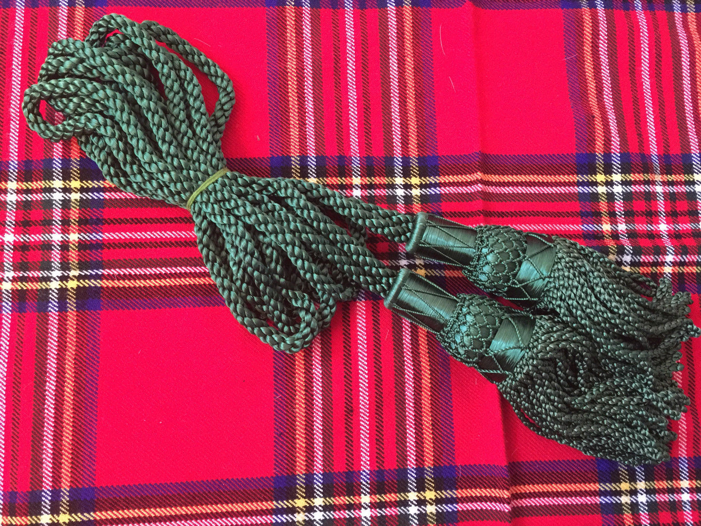 HIGHLAND GREAT SCOTTISH SILK BAGPIPE CORD DIFFERENT COLOR/BAGPIPE DRONE